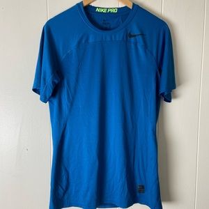 Nike Pro Hyper Cool T shirt